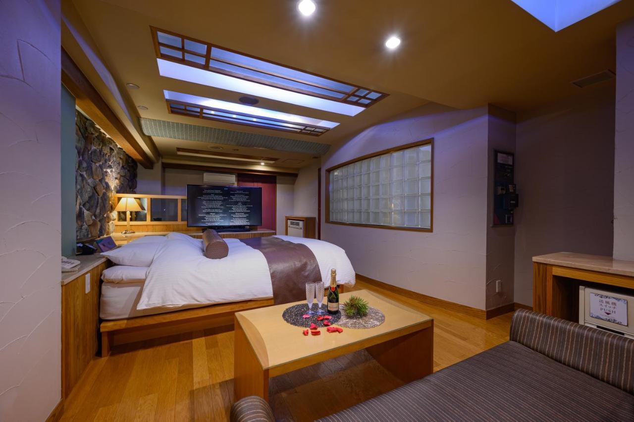 Water Hotel Mw (Adults Only) Saitama Eksteriør bilde