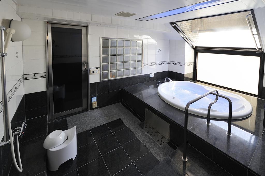Water Hotel Mw (Adults Only) Saitama Eksteriør bilde
